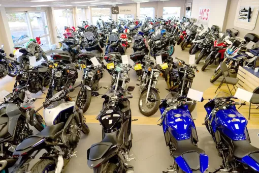 suzuki-motorcycle-dealer-scotland2.JPG