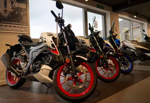 suzuki-motorcycle-dealer-scotland-125cc.JPG